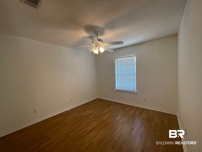 Building Photo - 110 Covey Run Pl