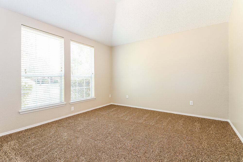 Building Photo - 1415 Heather Ridge Dr