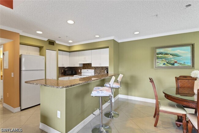 Building Photo - 1195 Wildwood Lakes Blvd