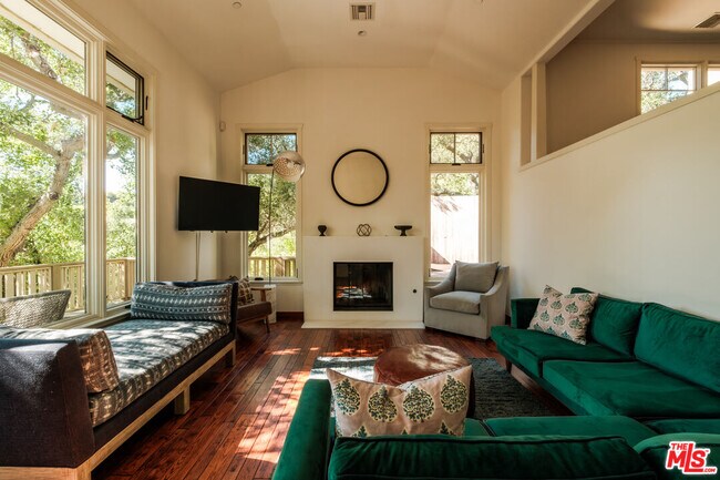 Building Photo - 21717 Encina Rd