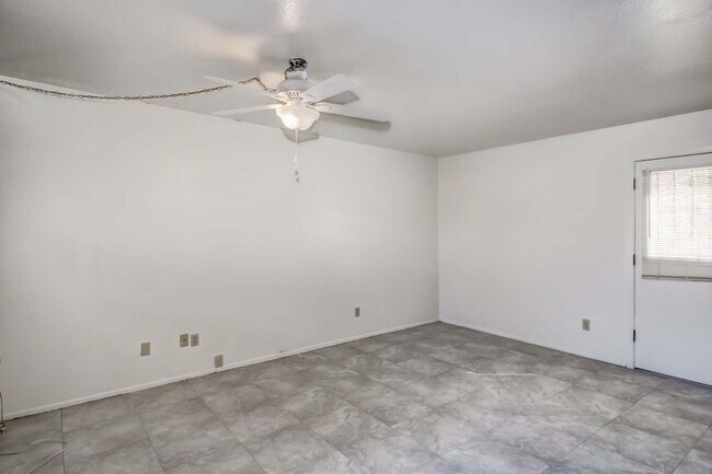 Building Photo - 5374 N Flint Ave