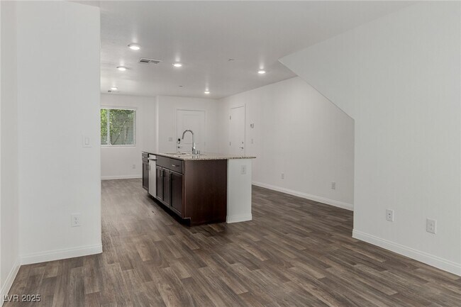 Building Photo - 12186 Scarlet Ember Rd