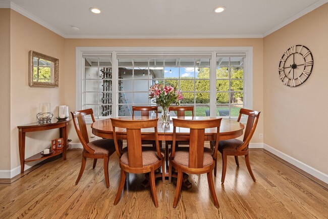 Building Photo - Energy-Efficient Home in Grant Park Neighb...