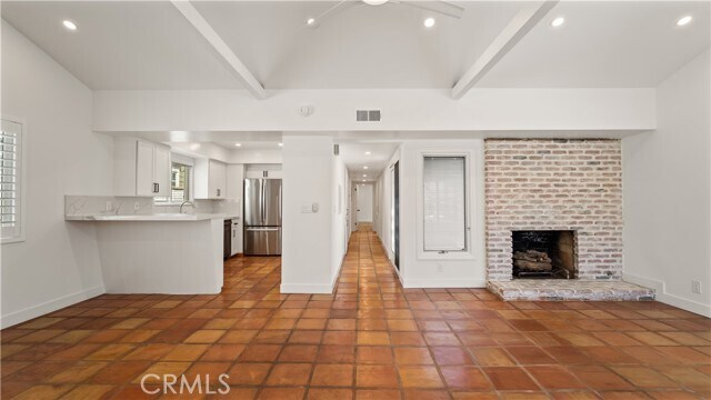 Building Photo - 304 Larkspur Ave