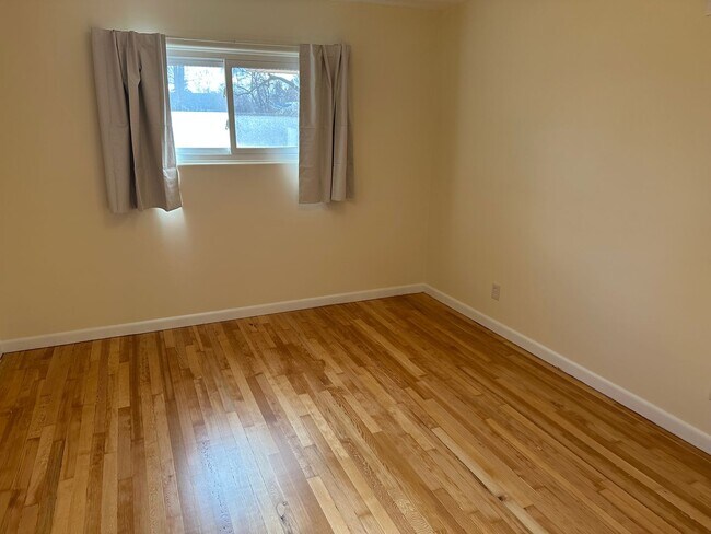 Building Photo - 3521 2nd Ave N