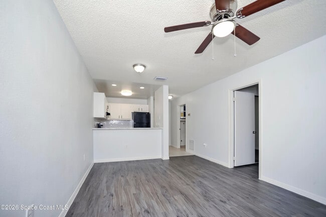 Building Photo - 3165 South St