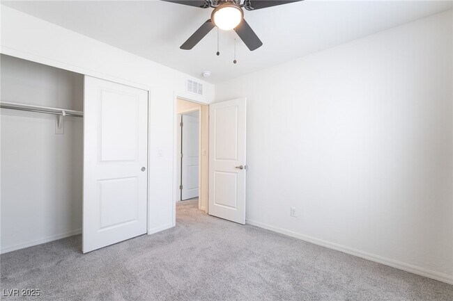 Building Photo - 6213 Clackamas Ct