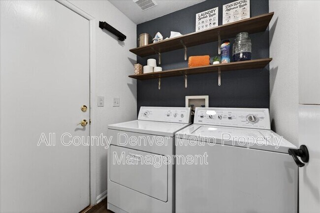 Building Photo - 9611 Elk Mountain Cir