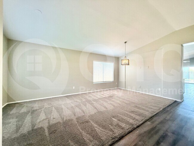Building Photo - 3512 S Moccasin Trail