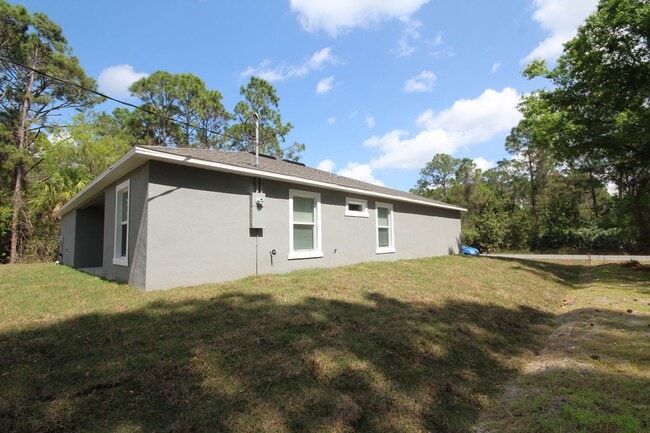 Building Photo - Beautiful 4 Bedroom, 2 Bathroom Home in Palm Bay!!