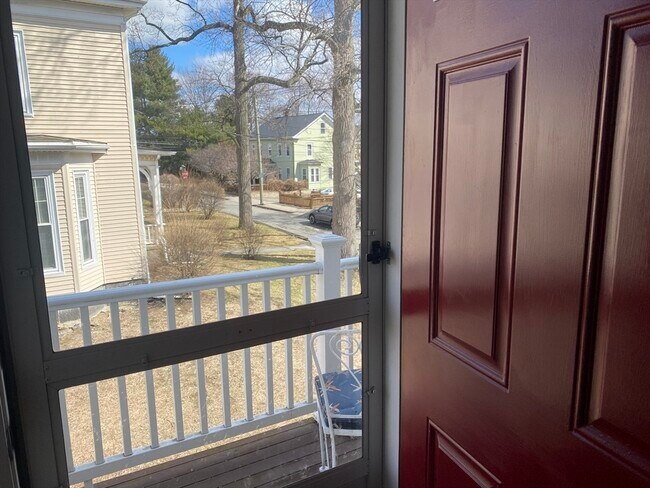 Building Photo - 93 Jewett St