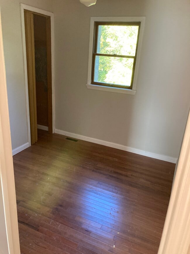 Building Photo - 32 Cedar Trail