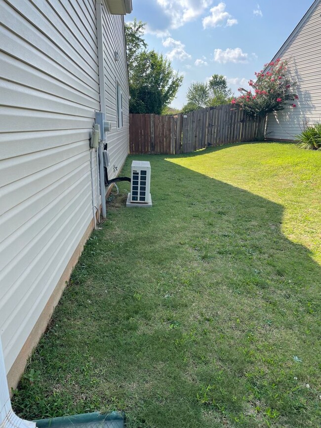 Building Photo - 3 Bedroom 2 bath home in Spartanburg Count...