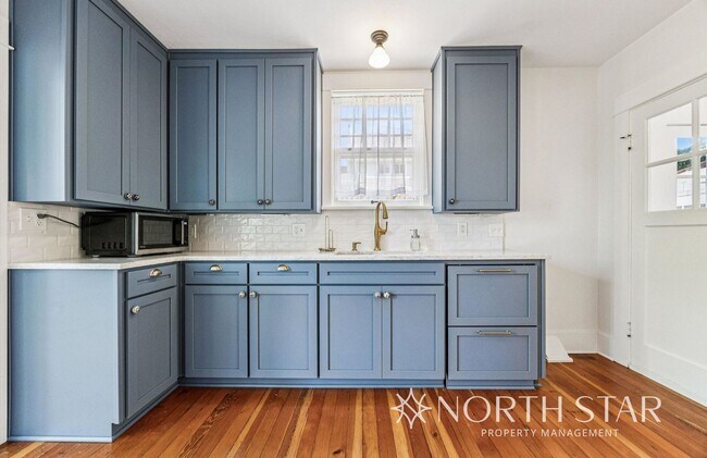 Building Photo - Charming Broadmoor Historic Farmhouse on a...