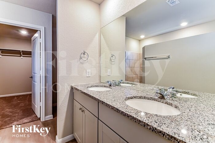 Building Photo - 4439 Meadowland Pl
