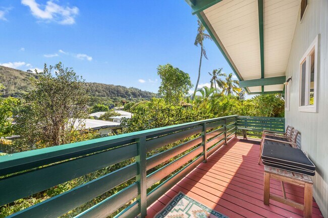 Building Photo - 59-018 Holawa St