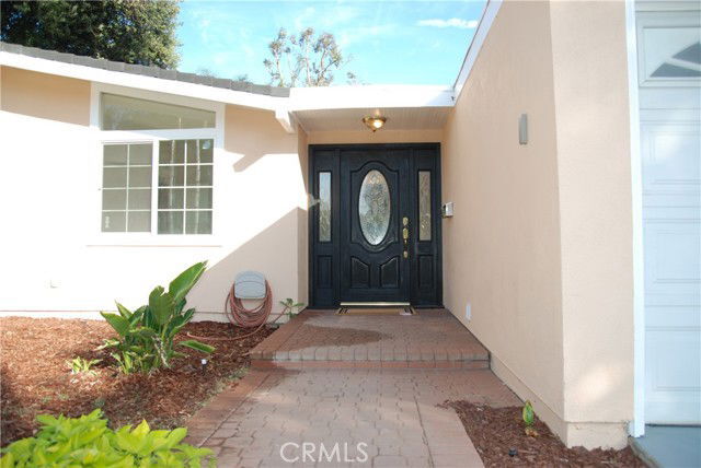 Building Photo - 6744 Cozycroft Ave