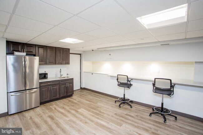 Building Photo - 2101 Chestnut St