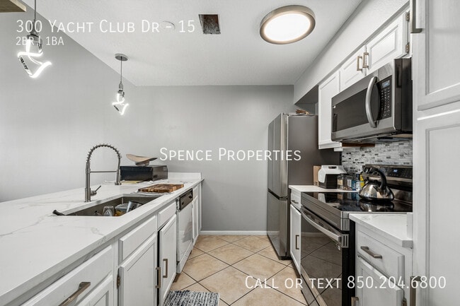 Building Photo - 300 Yacht Club Dr