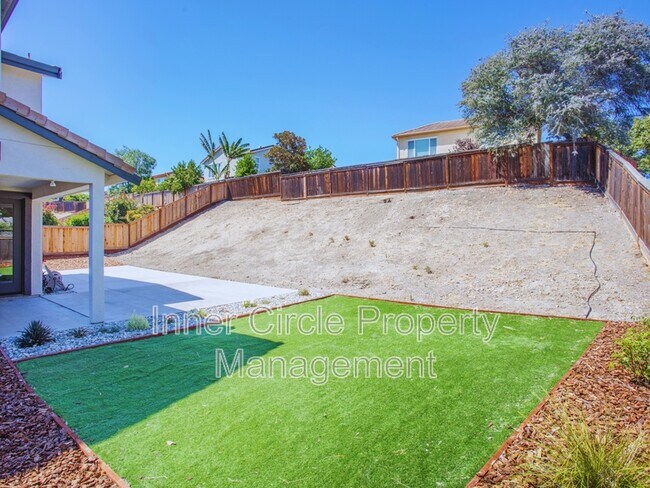 Building Photo - 5560 McFarlan Ranch Dr