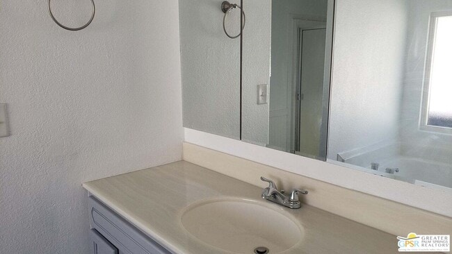 Building Photo - 302 Avenida Andorra