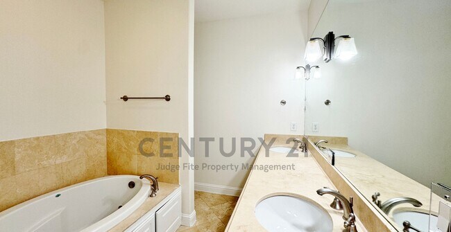 Building Photo - 4148 Grassmere Ln