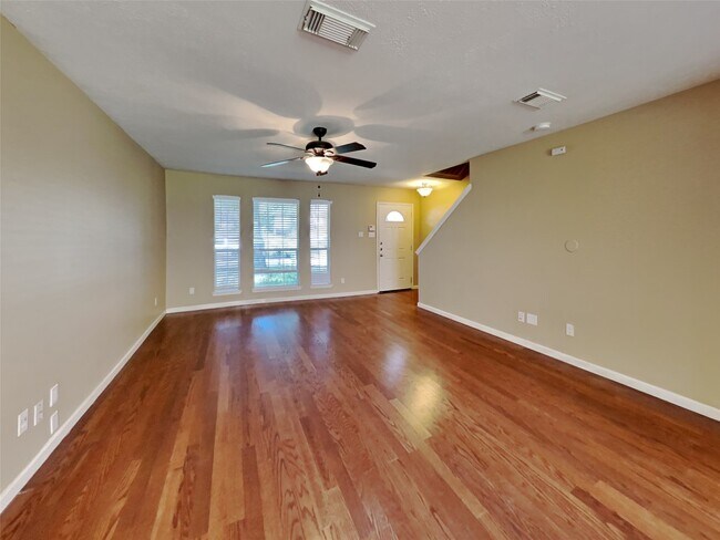 Building Photo - 31106 Perlican Dr