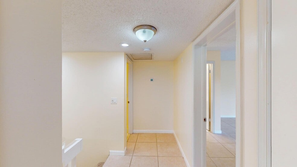 Building Photo - 1921 N Congress Ave