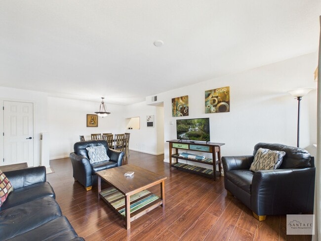 Building Photo - Fully Furnished Condo in the Desirable San Mateo Condos