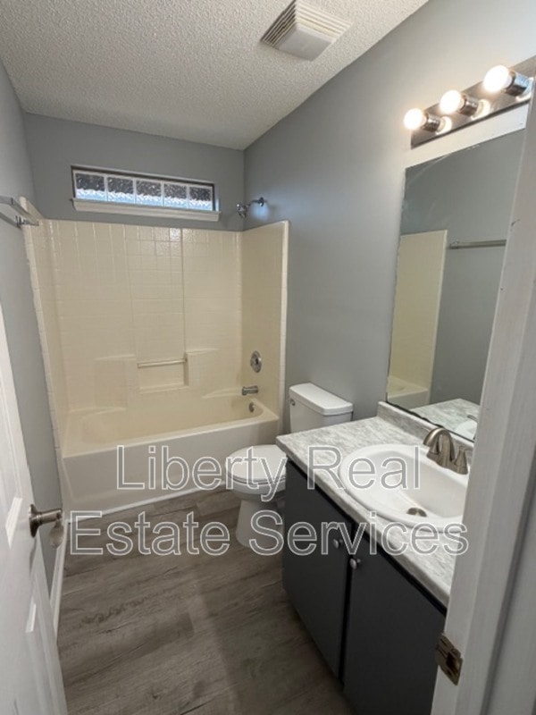 Building Photo - 124 Wayfair Ln