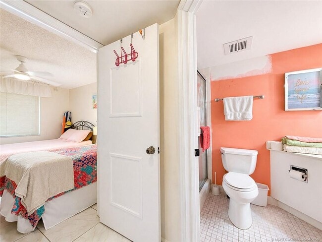 Building Photo - 9500 S Ocean Dr