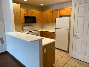 Building Photo - 3845 Canyon River Wy