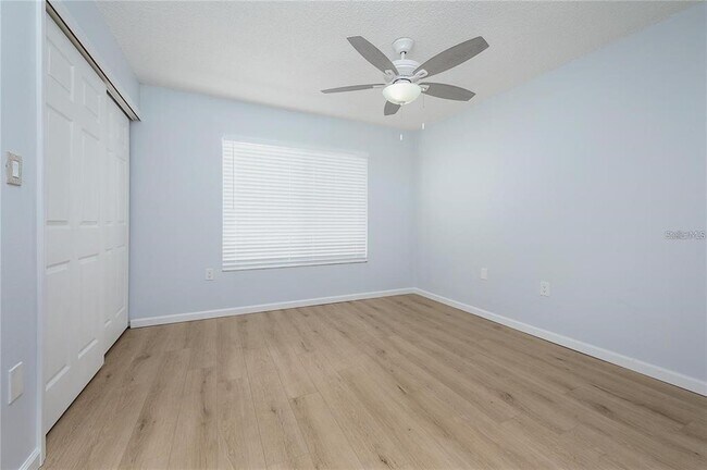Building Photo - 2608 Hidden Lake Dr N
