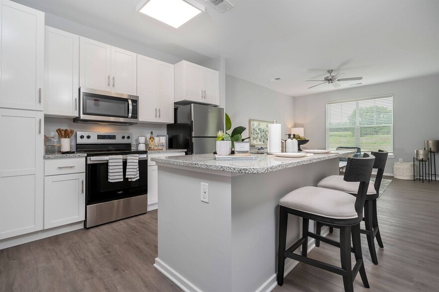 Primary Photo - Echo Ridge Apartments