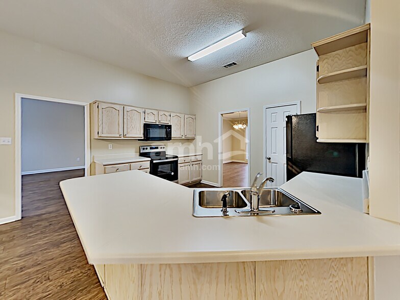 Building Photo - 1764 Meadow River Cv