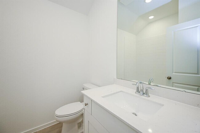 Building Photo - 26811 Tree Mallow Dr