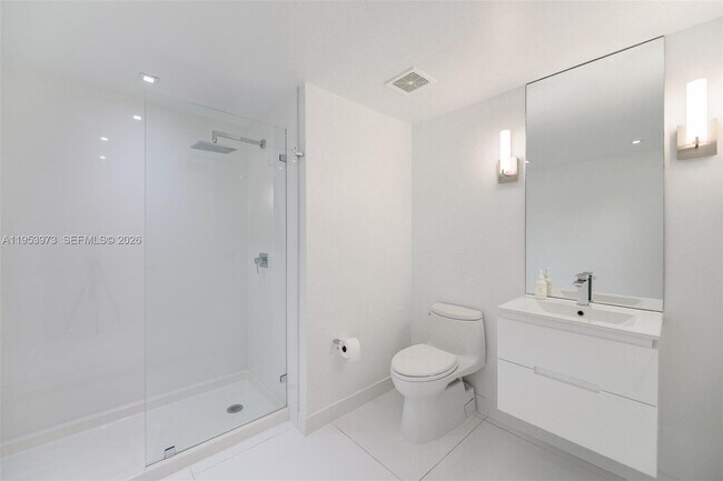 Building Photo - 1401 SW 22nd St