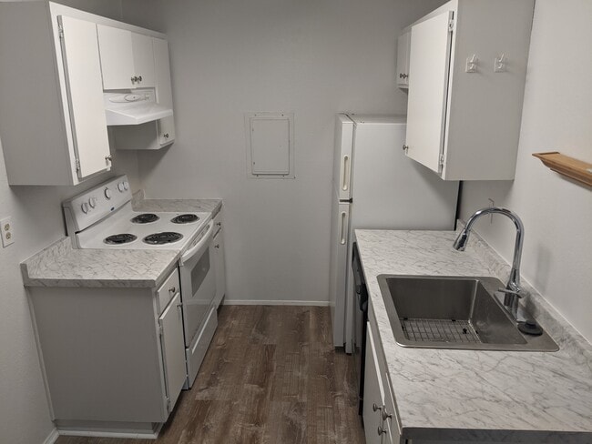 Building Photo - 13759 NE 69th St