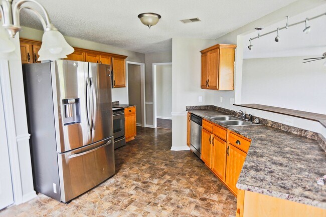 Building Photo - 1276 Archwood Dr