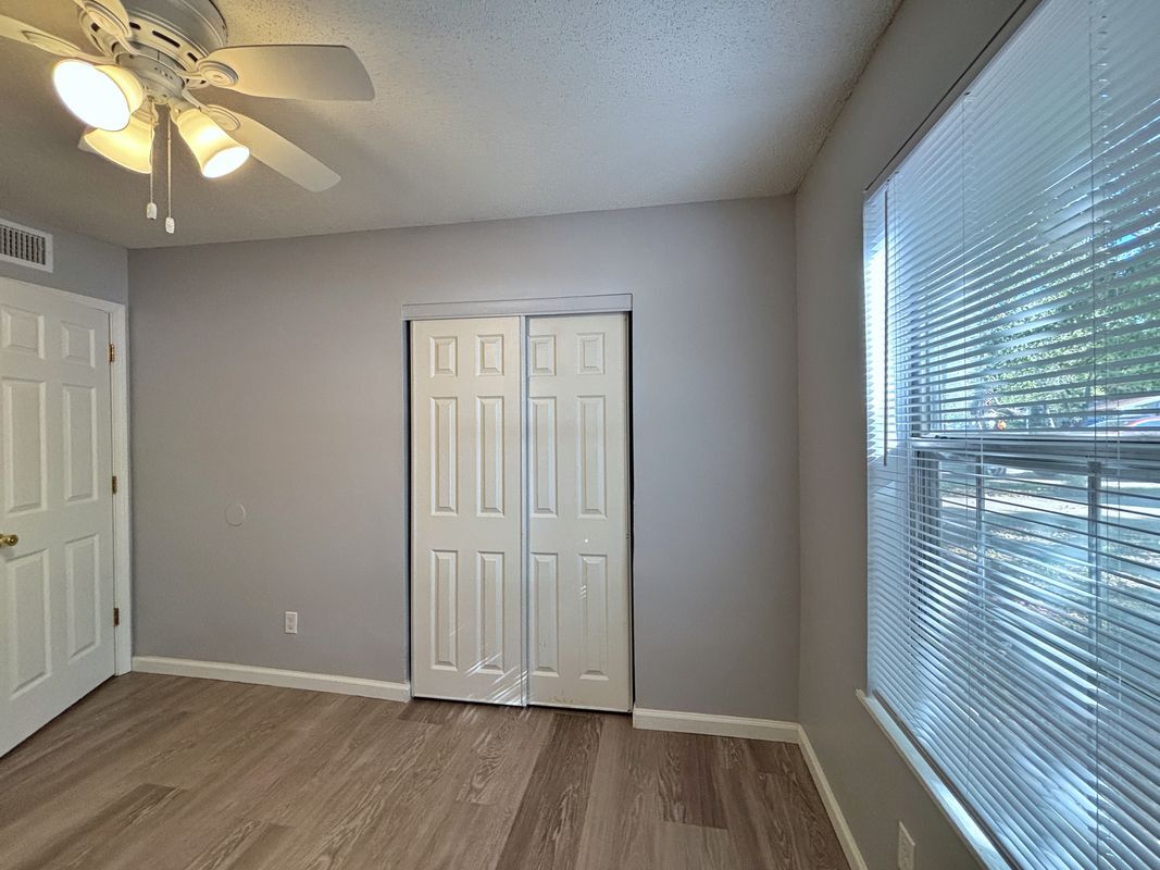 Building Photo - 2641 Maverick Ln