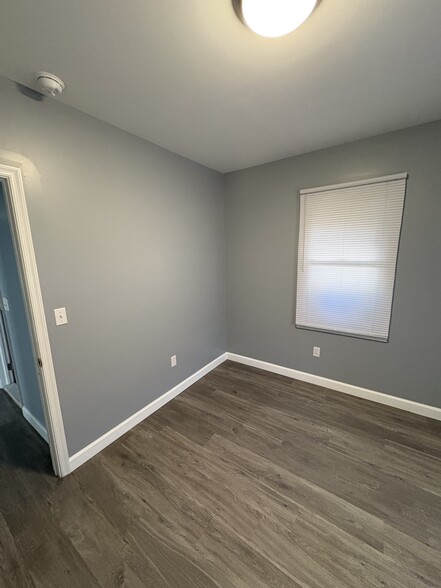 Bedroom #1 - 1346 W North St