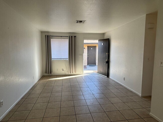 Building Photo - 1539 Monte Vista Dr