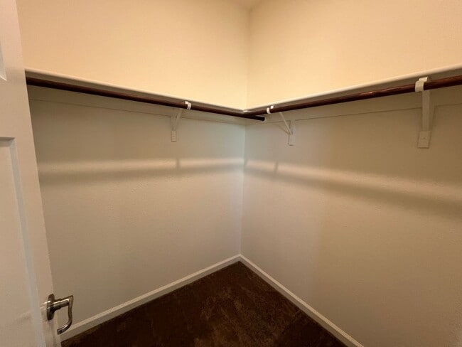 Building Photo - Beautiful 4 Bedroom Home With Low Maintenance Landscaping And Updated Interior