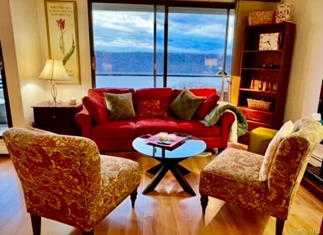 Building Photo - 1 David Ln