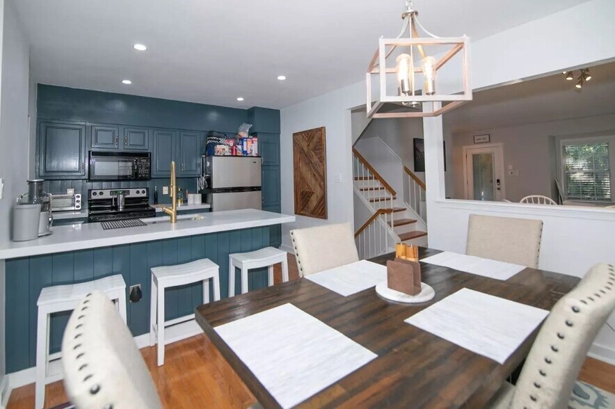 Building Photo - 15798 Widewater Dr