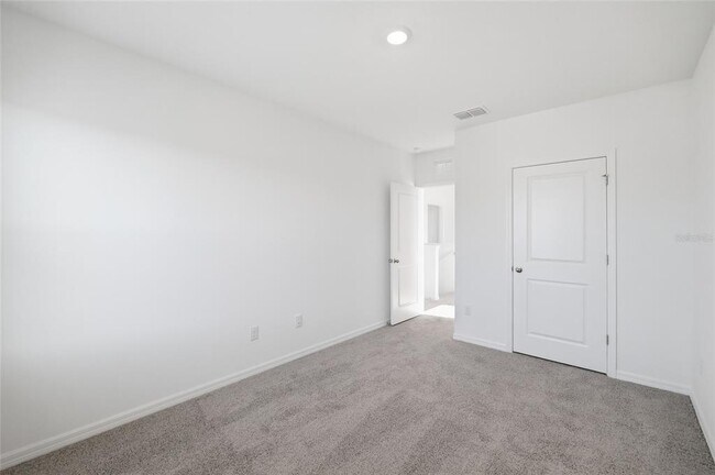 Building Photo - 17786 Acorn Drop Rd