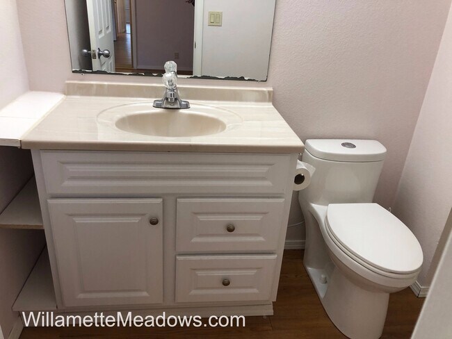 Building Photo - A Wonderfully Remodeled and Completely Updated 3 Bedroom, 2 Bath House with Geer Community Park i...