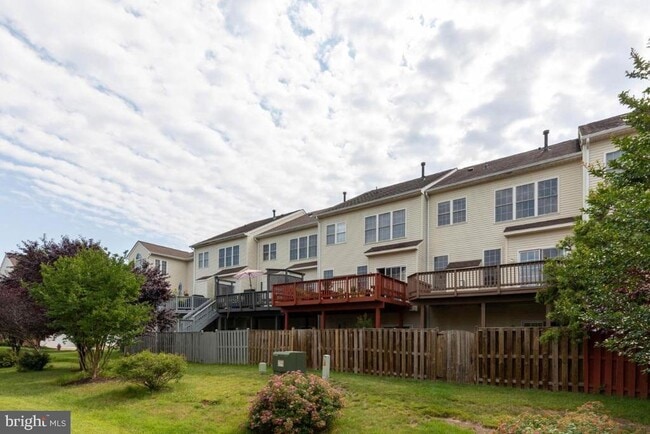 Building Photo - 25286 McIntyre Sq