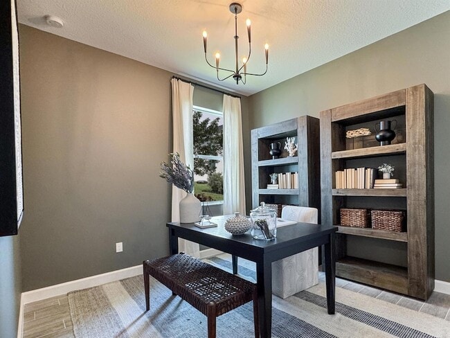 Building Photo - 3569 Hilton Dr