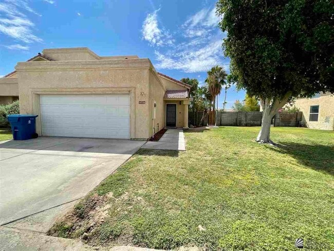 Building Photo - 10736 Calle Raquel